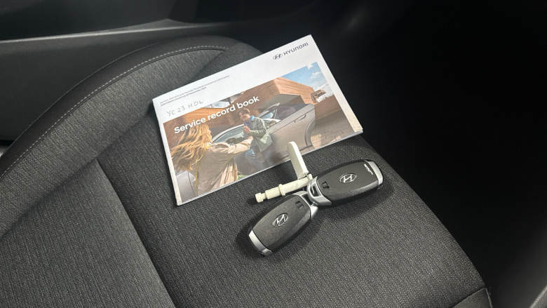 Hyundai KONA 100kW Premium 39kWh 5dr Auto Electric Hatchback